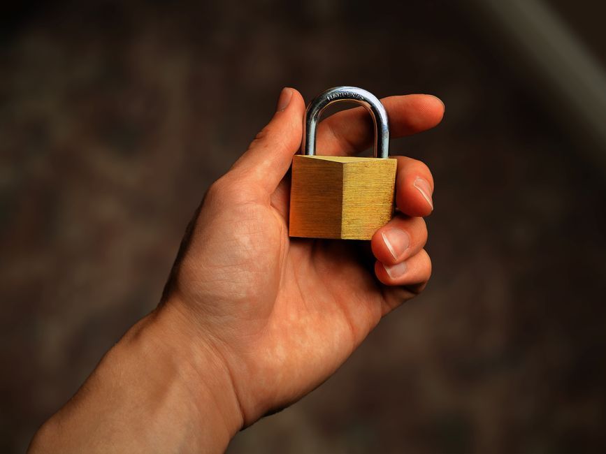 Protection données clients freelance : guide RGPD 2026